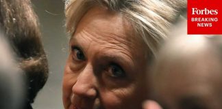 Prison Looms for Clintons - Contempt Resolution ADVANCES