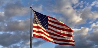 Honoring the US Flag Code