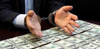 Ukraine official takes bribes