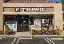 7-eleven store